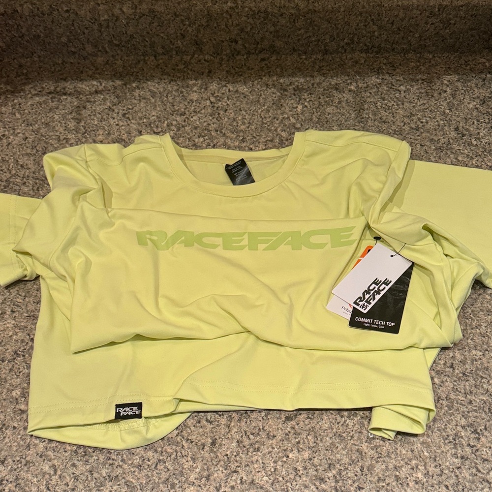 RaceFace Commit SS Tech Top-Tea Green